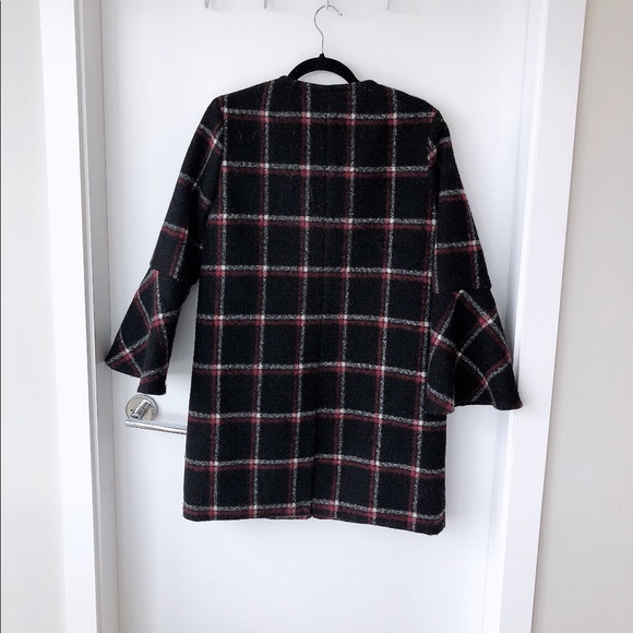 BB Dakota Coat - Picture 2 of 9